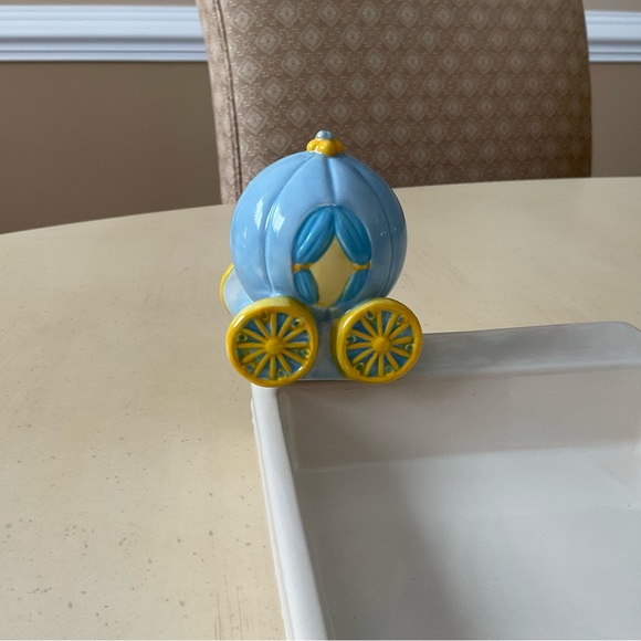 Cinderella’s Pumpkin Carriage Platter Decoration 👑 - Picture 1 of 6